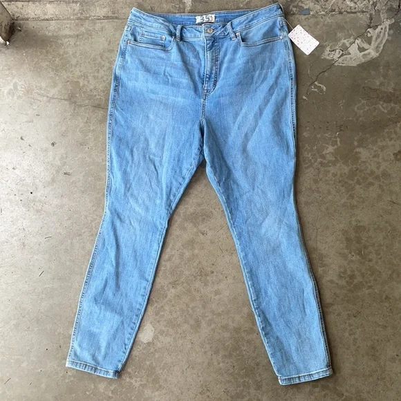 Free People Light Blue High Rise Jeans - Picture 3 of 7